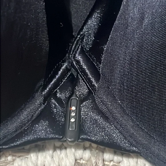 Vanity Fair Black 36DD (36E) style number 75339 front  closure bra set o… - Picture 2 of 12